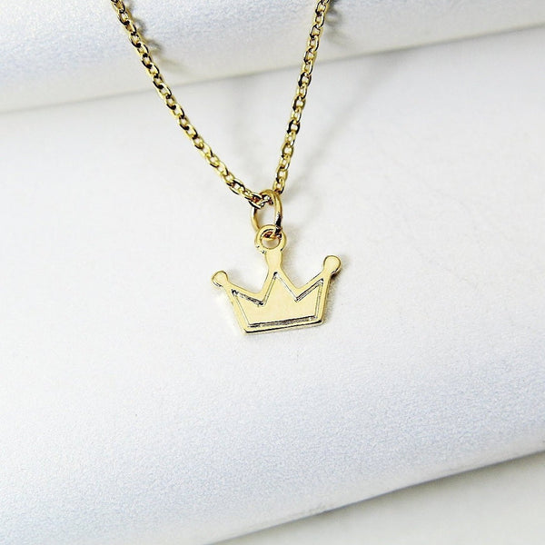 Princess Necklace, Gold Crown Charm, Girl Gift, Dainty Necklace, Delicate Minimal, Sister Gift, G046