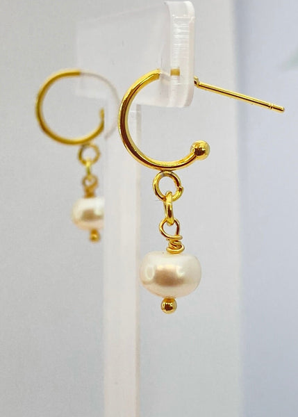 Gold Natural Cultured Freshwater Pearl Earrings Jun Birthday Mother's Day Gifts Ideas Customized Made to Order, N5530