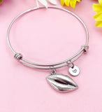 Lips Charm Bracelet in Silver, N6397
