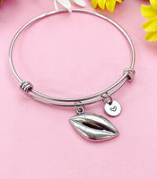 Lips Charm Bracelet in Silver, N6397