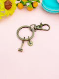 Gavel Charm Keychain – Gift for Lawyer, Judge, or Law Student – Symbolic Legal Accessory for Family, Friends & Career Milestones, N6663