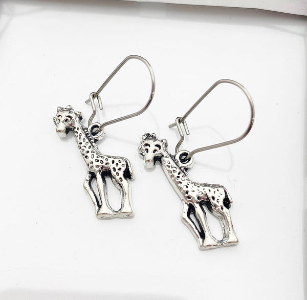 Giraffe Earrings, Giraffe Charms, Giraffe Animal Jewelry Gift, Best Friends Gift, Birthday Gift, Hypoallergenic, Silver Earrings, L027