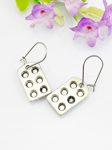 Baker Earrings, Cupcake Baking Pan Charm, Bakery Shop Jewelry Gift, Foodie Gift, Mother's Day Gift, Hypoallergenic, Silver Earrings, L076